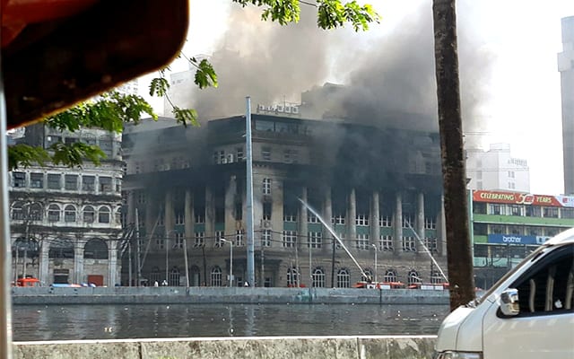 A photo of the Juan Luna Building during the 2018 fire